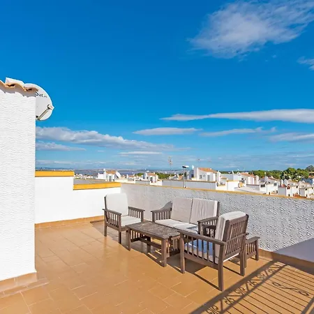 Tatil Evi With Private Pool And Free W Torrevieja
