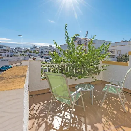Tatil Evi With Private Pool And Free W Torrevieja